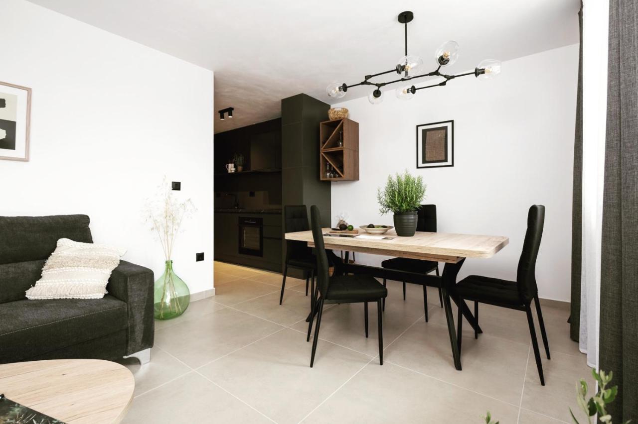 V Residence Apartments Рабац Экстерьер фото